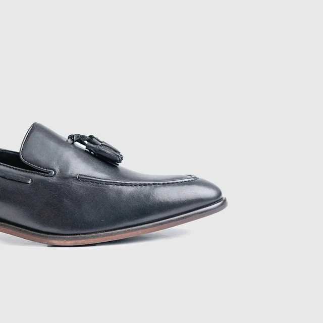 Hush Puppies Idris Leather Tassel Loafers Black 00844