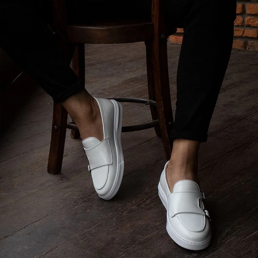LIZZIO-White Space Buckle Loafer