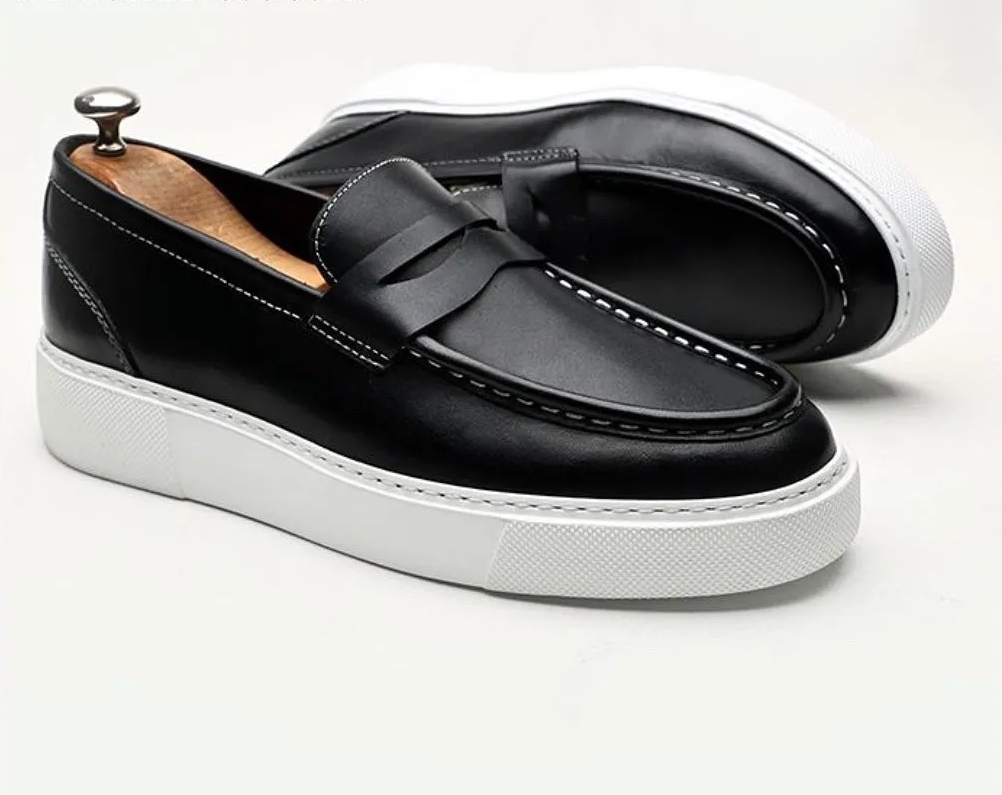 LIZZIO-Black Ben Leather Loafers