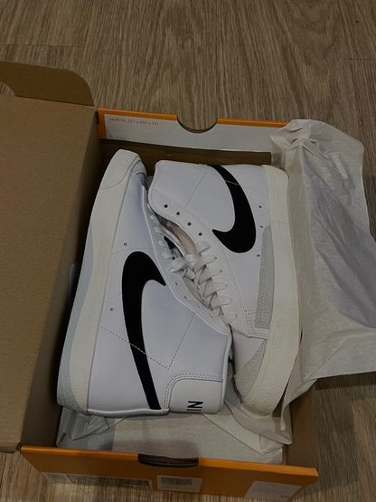 Nike Blazer Mid '77