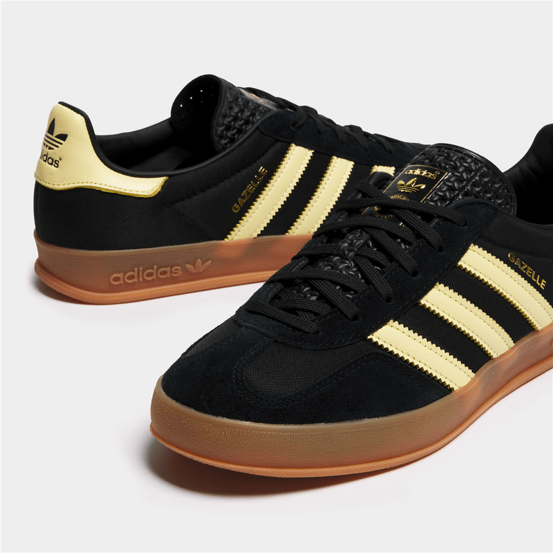 adidas Originals Men's Gazelle Black/Yellow Sneaker