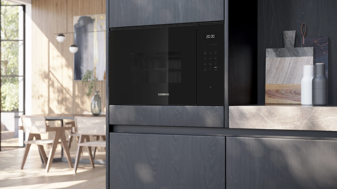 Siemens iQ500 Black Built-In Microwave with Grill – BE555LMB2