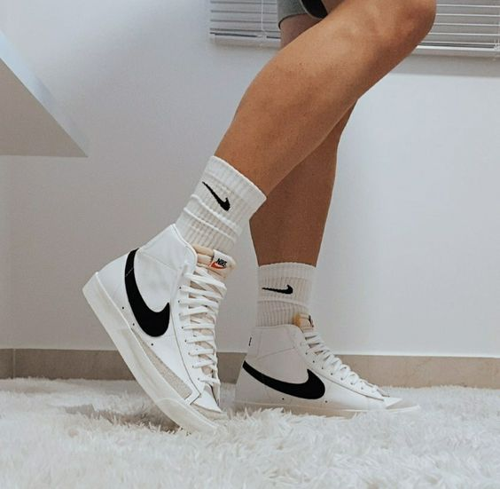 Nike Blazer Mid '77