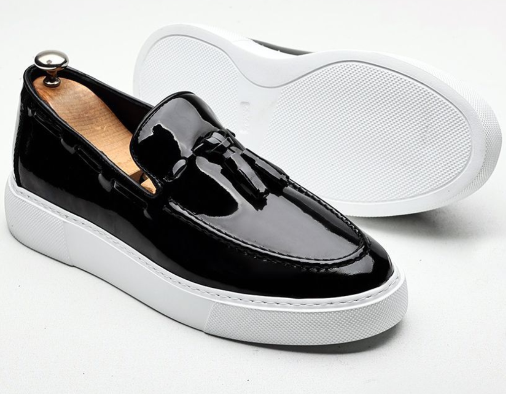 LIZZIO-Black Patent Don Tassel Leather Loafers